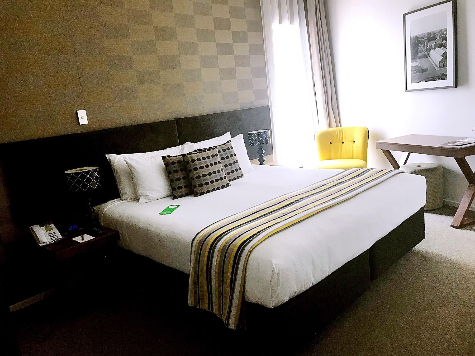 Hotel 115 Christchurch Bagian luar foto