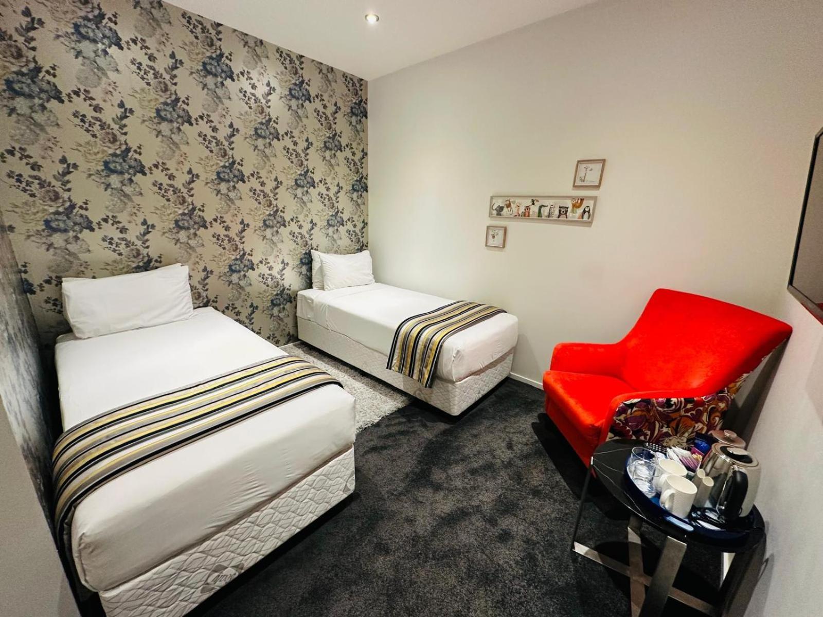 Hotel 115 Christchurch Bagian luar foto
